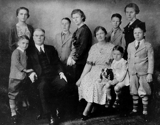 1930's family pix